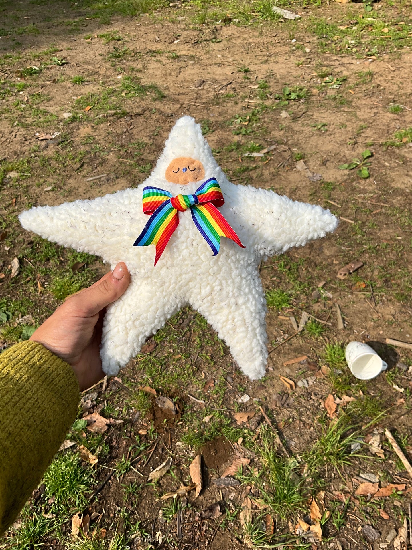 Plushie yeti rainbow star