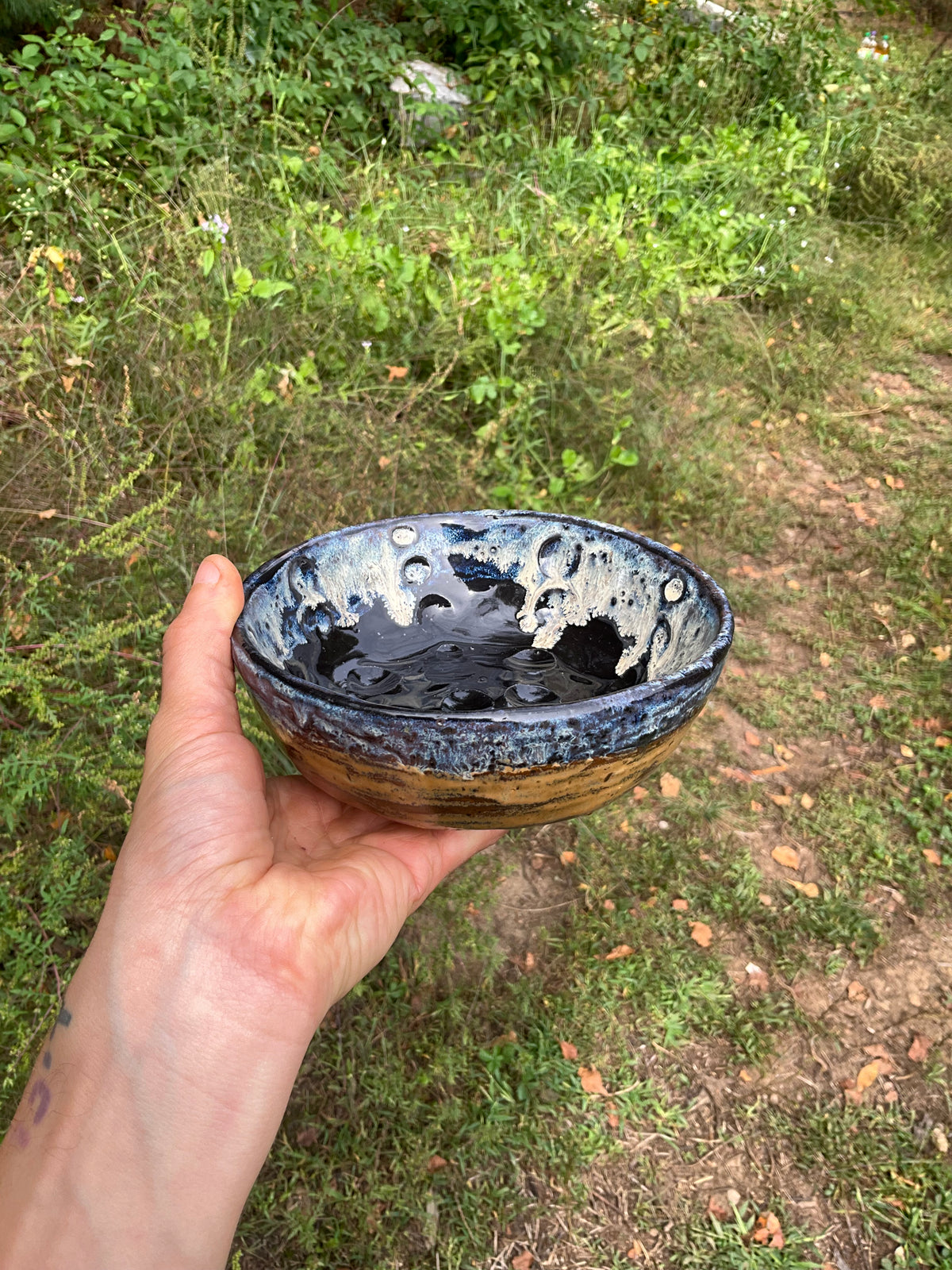 Bowl black pebble