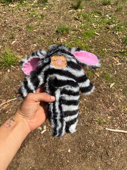 Plushie trippy bunny